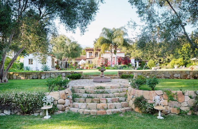 Interior magnífico, jardines llenos de alma, chimeneas, piscina y cancha de bochas