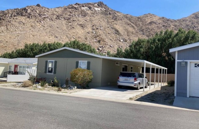 GORGEOUS MOUNTAIN SCENERY 30 night stays only! Coachella 2026 discounts!