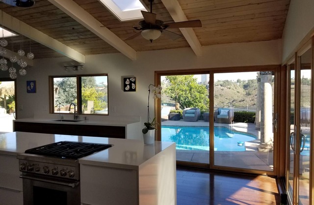 Precioso Resort Style Home. ¡Recién remodelado!