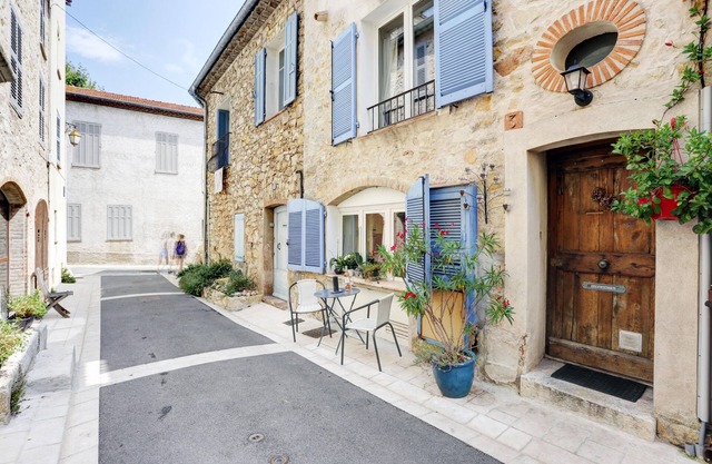 Adosado magnífica en el centro de Valbonne con gran terraza y aire acondicionado!