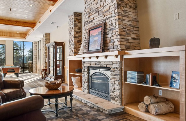 Gorgeous water views, deck, private boat slip, indoor pool, hot tubs, & gym