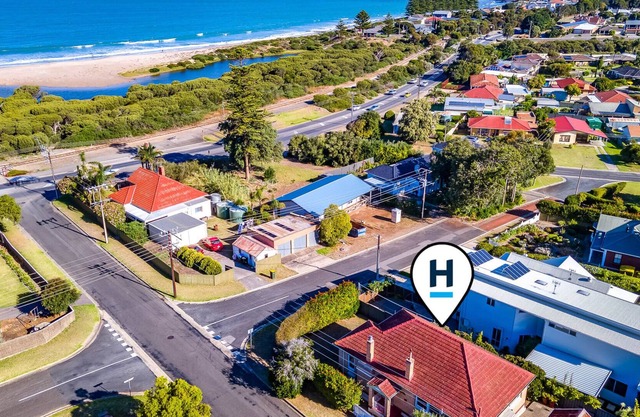 Grace Cottage - Pet Friendly - Fenced - Beach