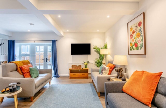 Grain Store - Orange Elephant