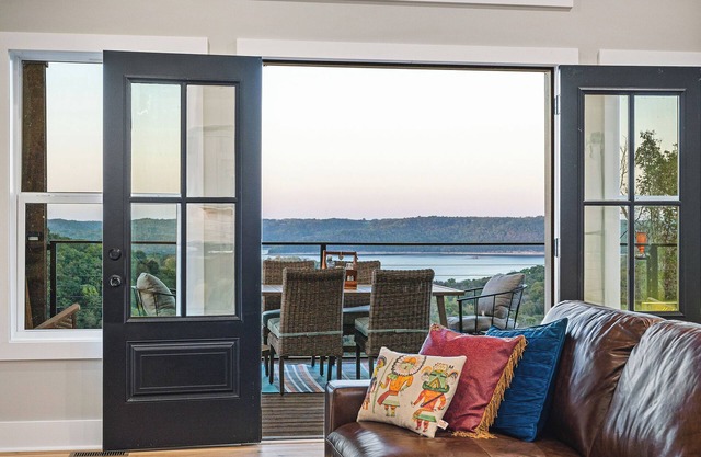 Grand Ole View on Center Hill Lake in Smithville, TN