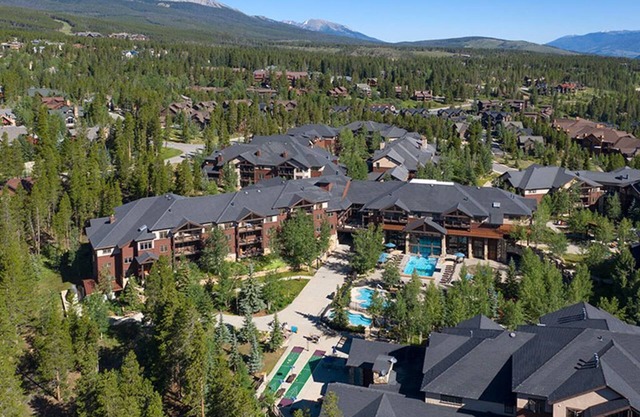 Grand Timbers 2 BR - Modern Lodge Luxury - Celebrate Summer in the Mountains