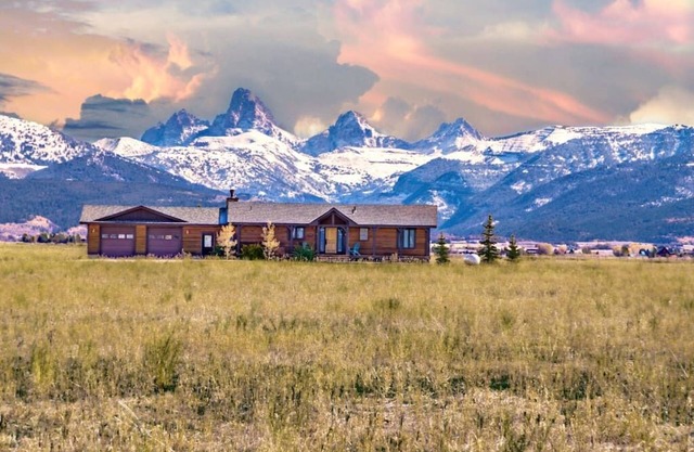 Grand View Homestead - Grand Targhee, Jackson Basecamp