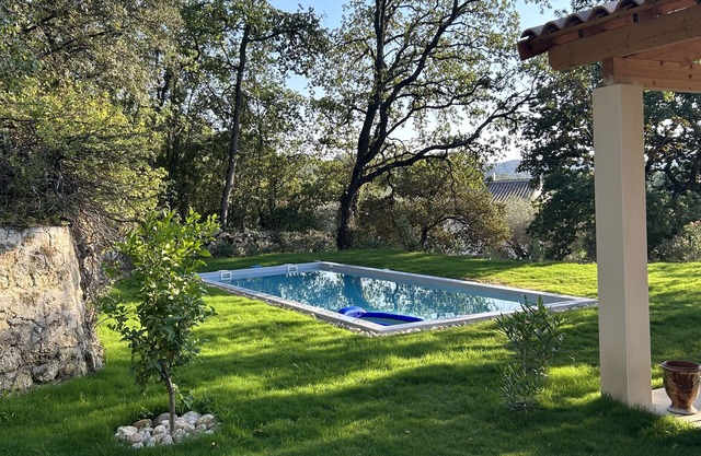 Grande Maison de Campagne Familiale à 2 pas du Pont du Gard et au Calme !