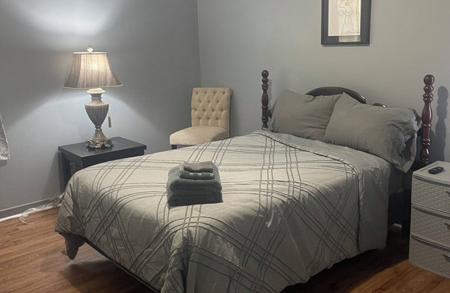 Great Home in Brownsville, Tennessee 1 Single Bedroom Available for Lodging.