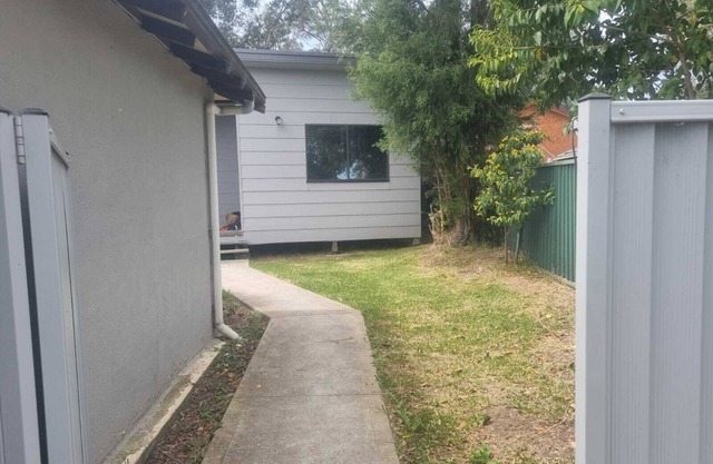 Great location, close to shops, clubs, beaches and the M1