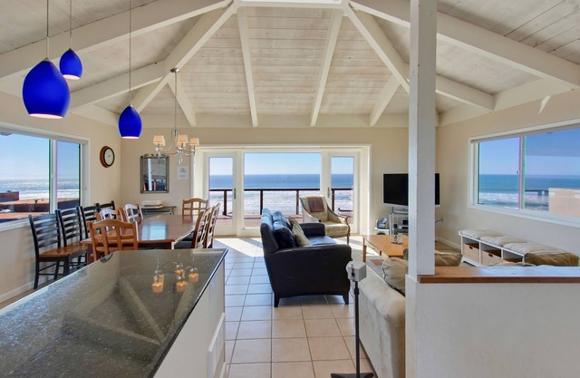 GRANDES VISTAS AL MAR, FECHAS DE VERANO AÚN DISPONIBLE!