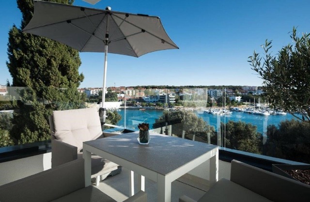 Gran villa con piscina privada a 50 metros de la playa