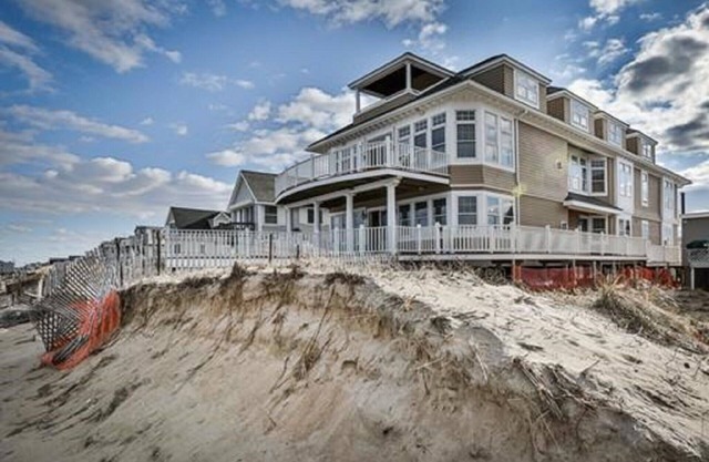 Magníficas vistas del océano! Pasos a la playa, haga su reservación ahora!