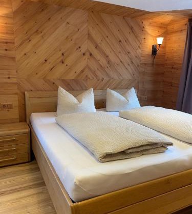 Großzügige Ferienwohnung Gimpl Kathi mit Bergblick