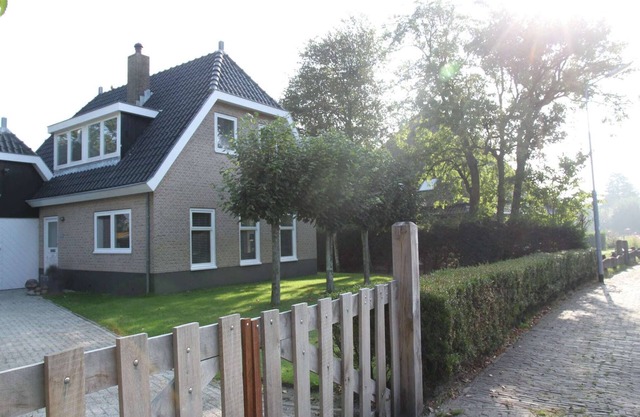 Estancia en Groet Villa con vistas al jardín