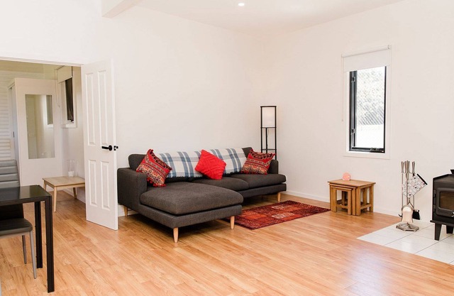 Grossmans Pavillion Getaway