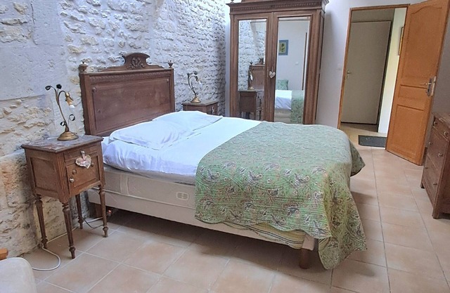 Cognac Region - a very comfortable Bed & Breakfast with pool and large garden