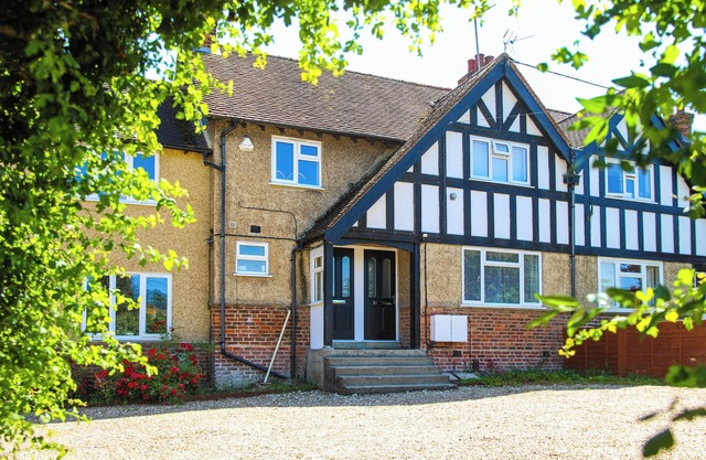 Flat & Parking, near Le Manoir aux Quat’Saisons, 8min drive Oxford