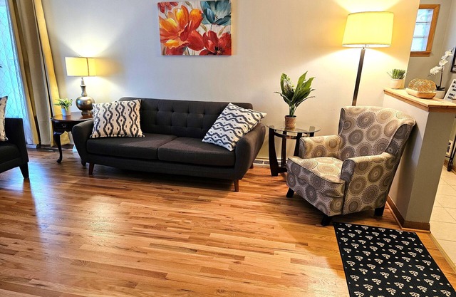 Guest favorite Spacious Home near Chicago O'Hare Airport