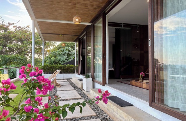 Guest suite MARS, Boracay, ocean view holiday home