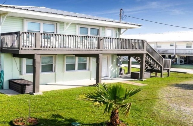 C'est Bon Across from UTV Entry Point! Sleeps 12!