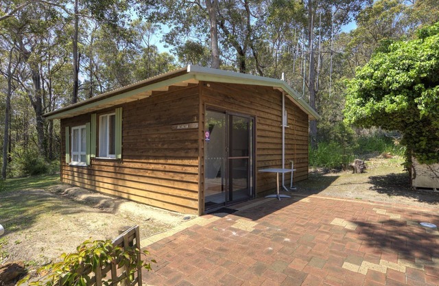 Gum Grove Chalets - Acacia