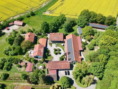 Gut Schwarz-n Hof Ferienwohnungen