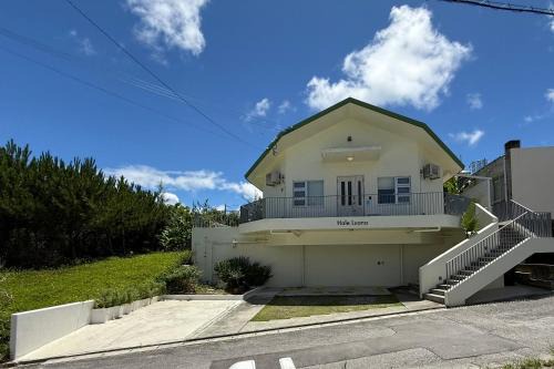 Hale Luana