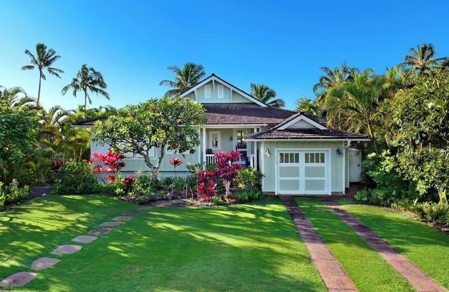 Hale Milo: Charming Garden Cottage in Sunny Poipu!