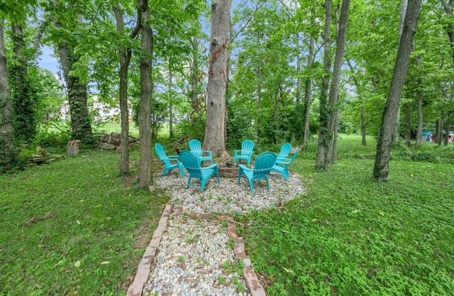 Hamburg Retreat: Firepit, Walking Trail, Shopping, Dining, Entertainment & More