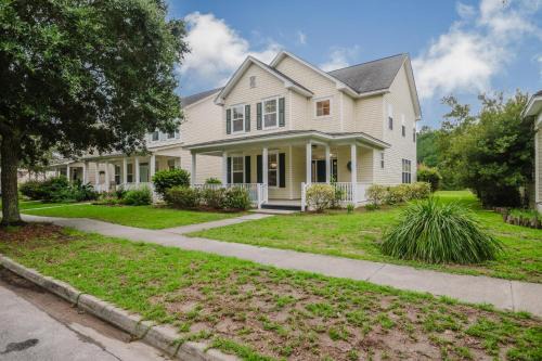 Happy in Old Town Bluffton