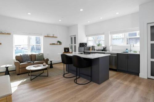 Harbor Haven, Apt #1 Studio