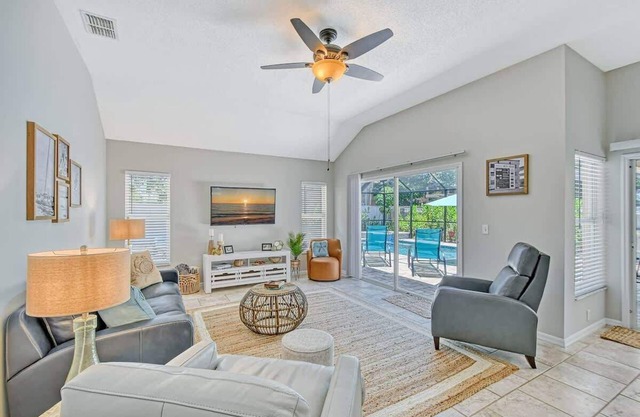 Haven Hideaway with Saltwater Pool 3br Sleeps 8