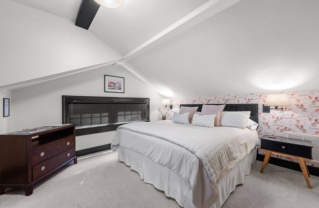 ¡Increíble suite en el corazón de 12th South Nashville!