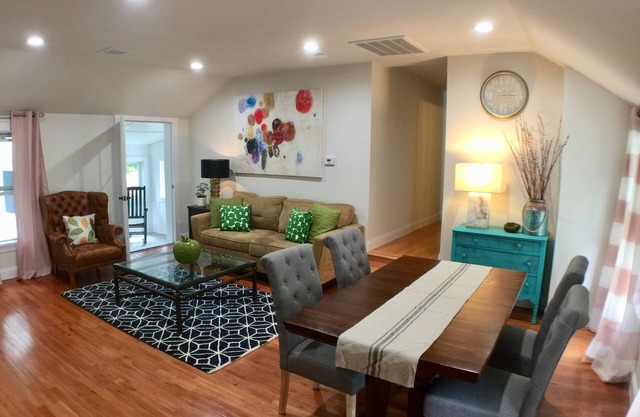 Heart of Saratoga: Walk to Broadway, recientemente remodelado