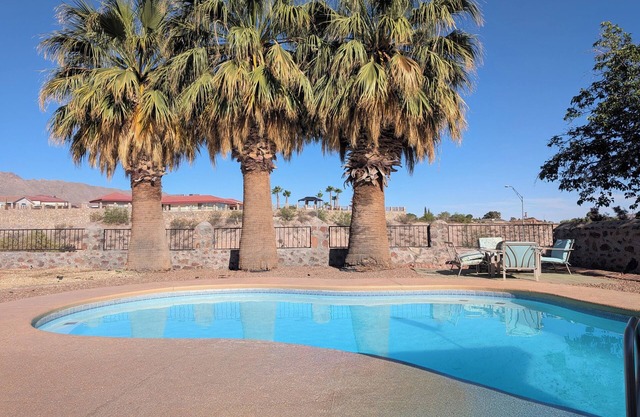 Casa encantadora, 1 piso, piscina, gran ubicación!