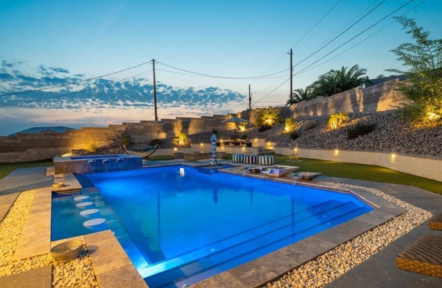 Heated Pool & Spa - Winterhavens Oasis