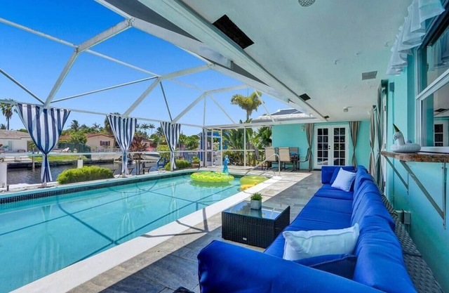 This villa is a 3 bedroom(s), 2 bathrooms, located in Fort Lauderdale, FL.