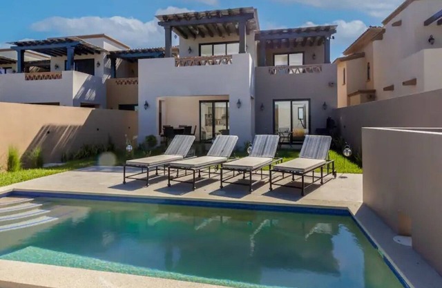 Heated private pool - 3BR Villa - Quivira!