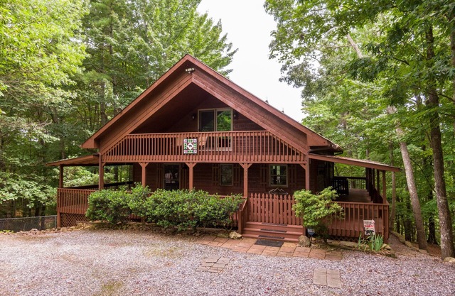 Heavens Hideaway - 4 bedroom with views, allows pets, game tables