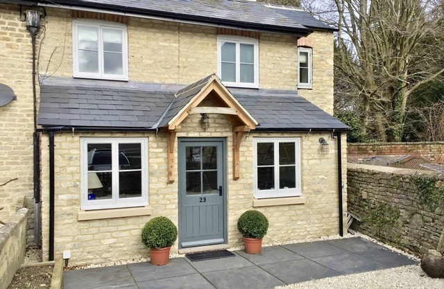 Hello !! Welcome to 23 The Waterloo, our Cotswold stone cottage holiday home