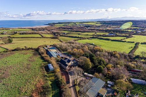 Hendy - First Floor Apartment