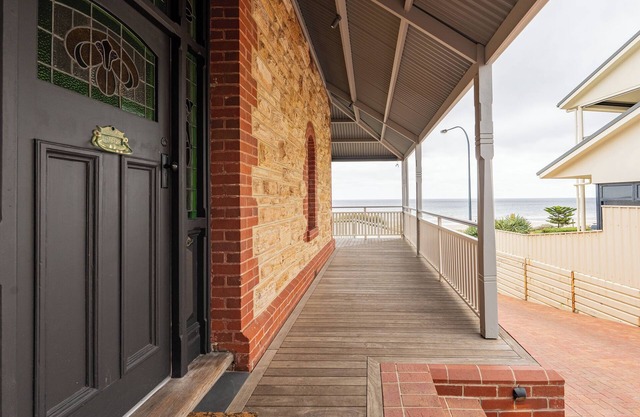 Heritage Luxury Beach Home on the doorstep to Adelaides best beach