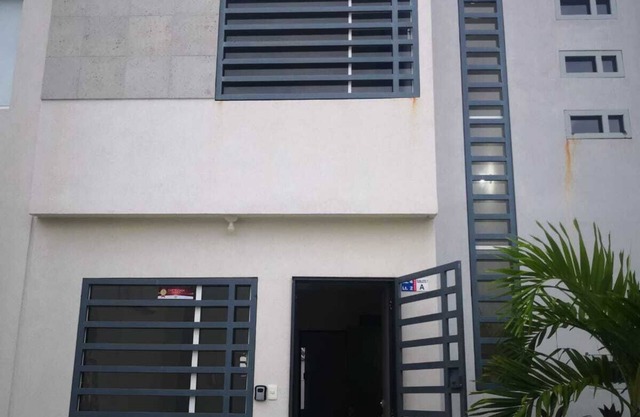 Hermosa casa con club de playa exclusivo 1