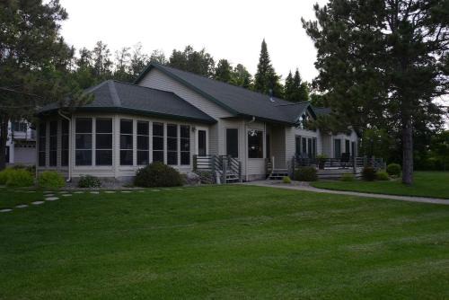 Hickory at Pine Cone Lodge