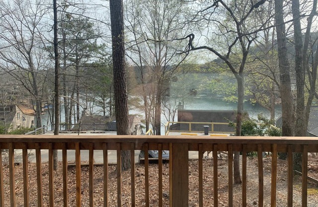 Last-Minute Summer Escape! 15% Off August!