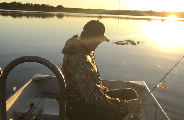 Hidden Gem! Waterfront Private Lake, Epperson Lagoon 5 Mins, Canoe/Fish/Relax.