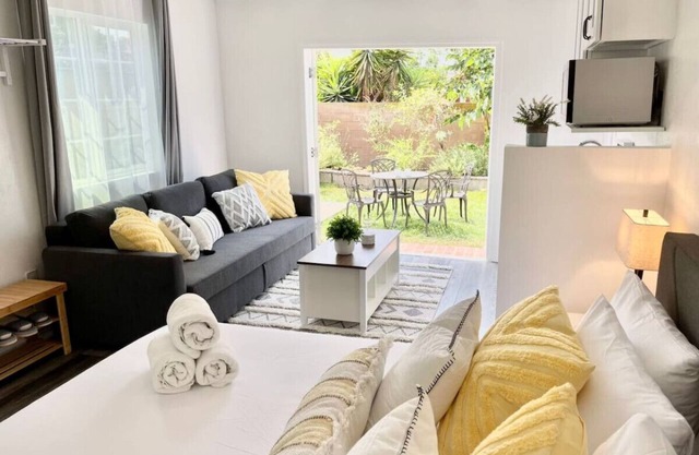 Hidden King Suite with Garden, Parking - 4 Guest