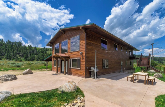 Rock Creek Fishing Lodge