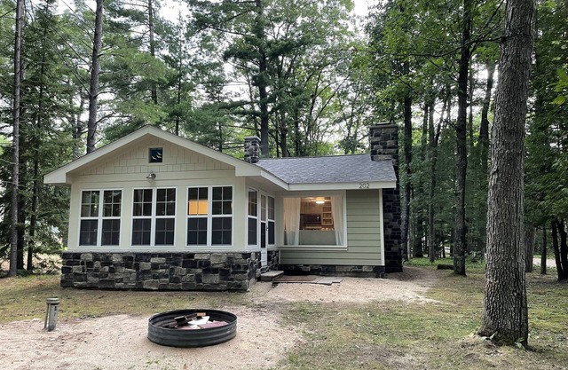 Higgins Lake Cottage Offers Classic "Up North" Experience
