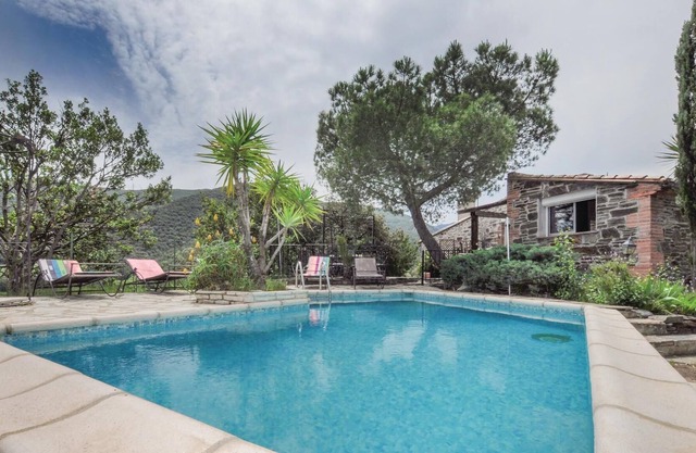 Alojamiento de 5 habitaciones en Rigarda